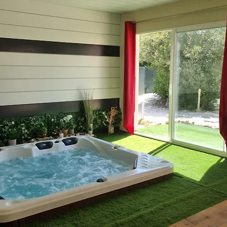 Vakantiehuis Les Bouzigues Et *